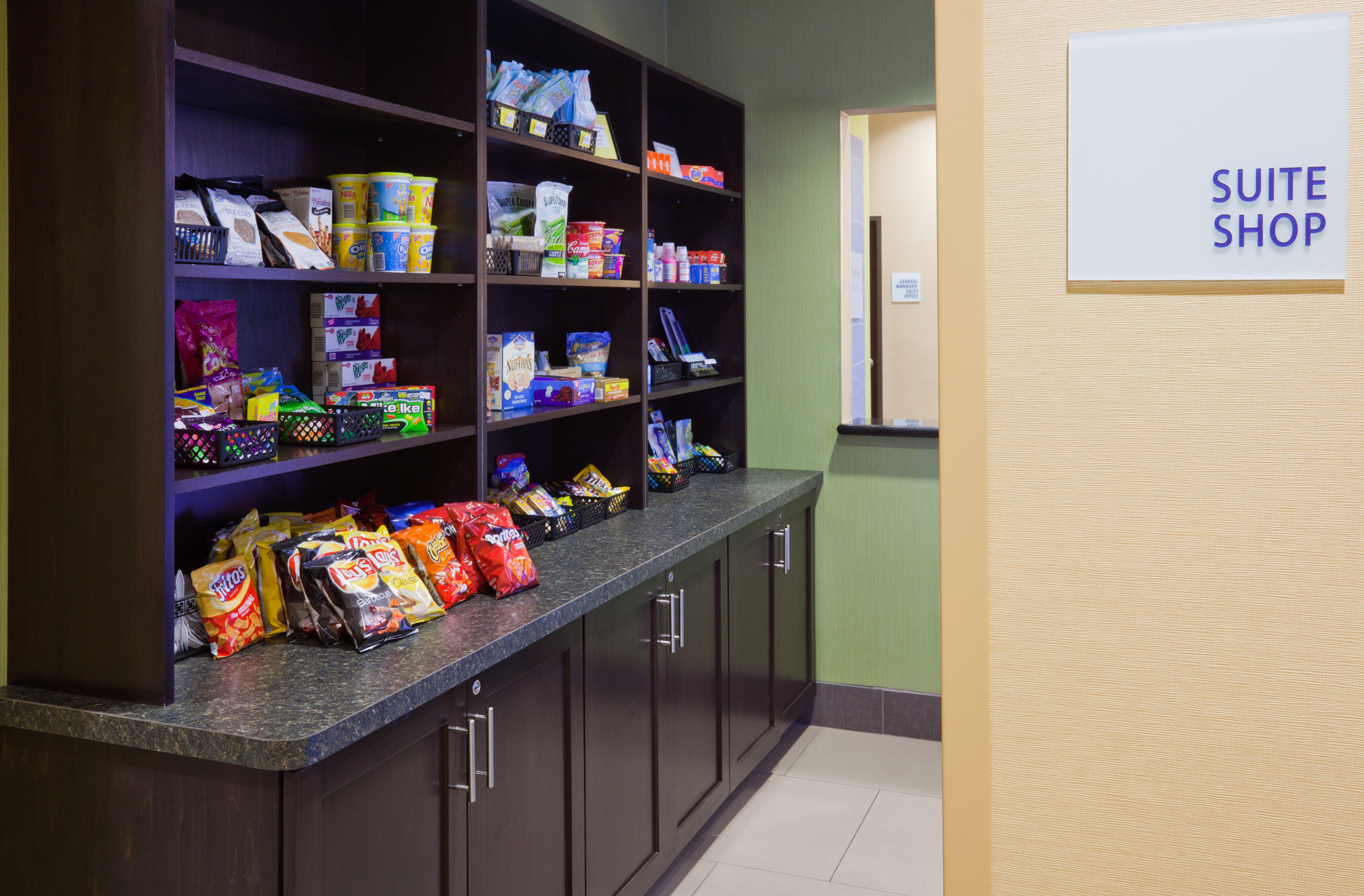 Holiday Inn Express & Suites Fort Dodge By Ihg Exterior photo